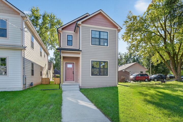 405 E Granger Avenue  Des Moines IA 50315 photo