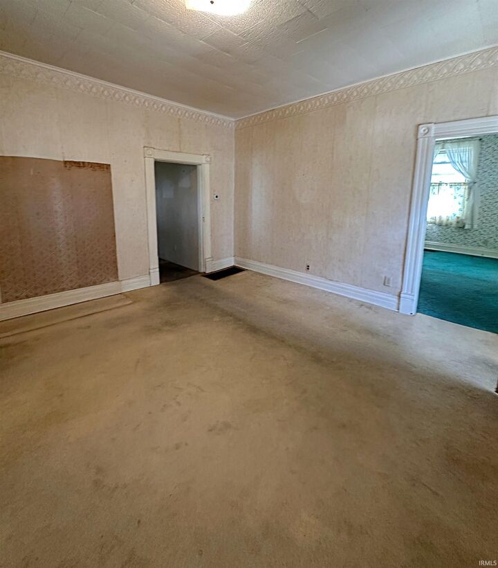 Property Photo: 1308 E Van Trees Street IN 47501