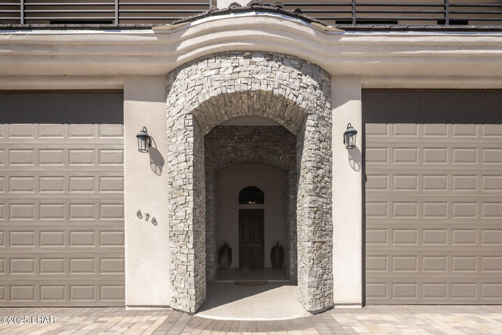 Property Photo: 676 Grand Island Cir AZ 86403