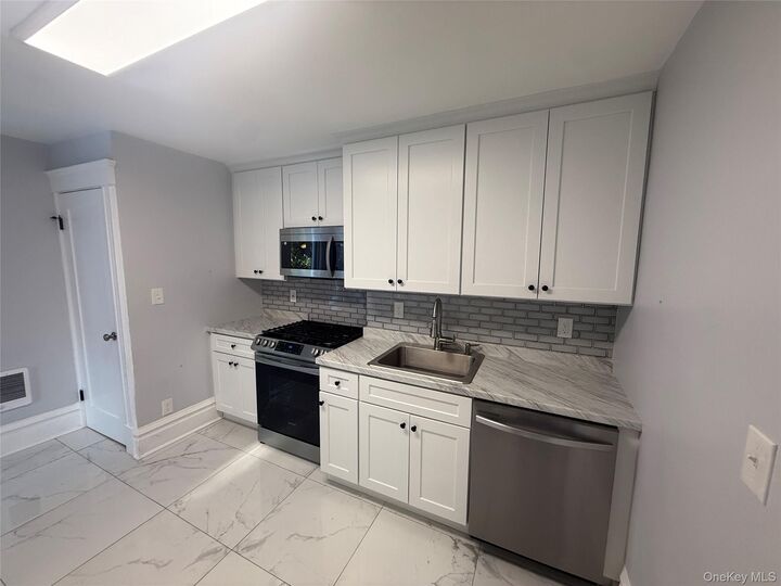 Property Photo: 18 Edgewood Street NY 10605