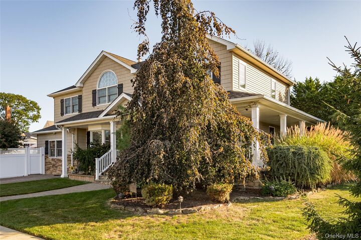 Property Photo:  1823 Lincoln Avenue  NY 11783 