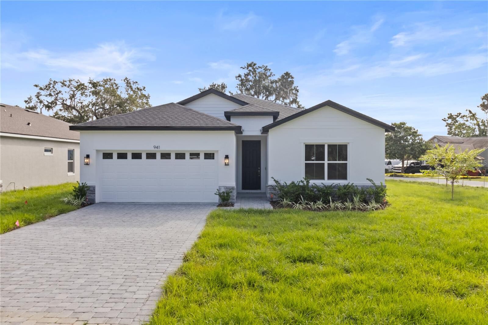 Property Photo:  941 Belle Oak Drive  FL 34748 