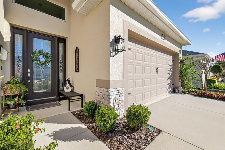 Property Photo:  8464 Bridgeport Bay Circle  FL 32757 