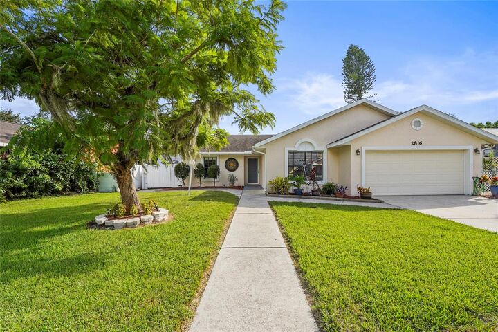 Property Photo: 2816 34th Avenue Drive E FL 34208