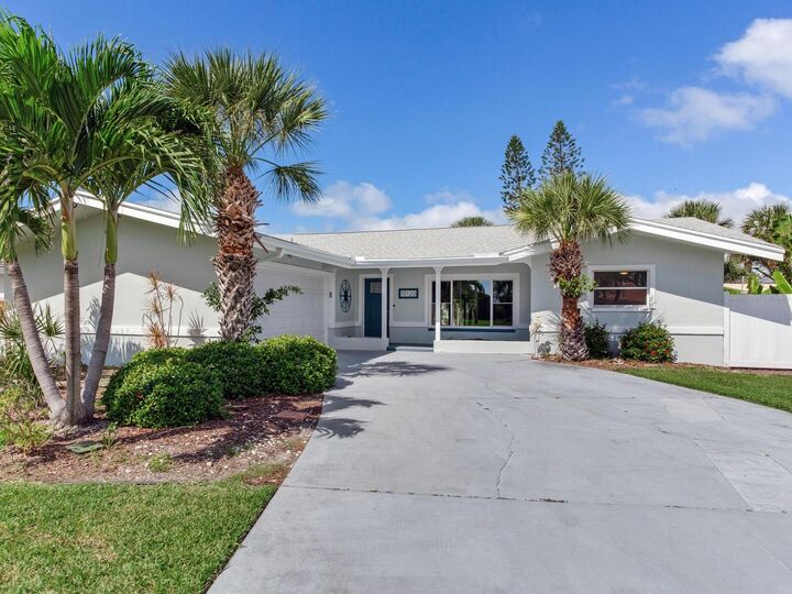 Property Photo:  10120 Paradise Boulevard  FL 33706 