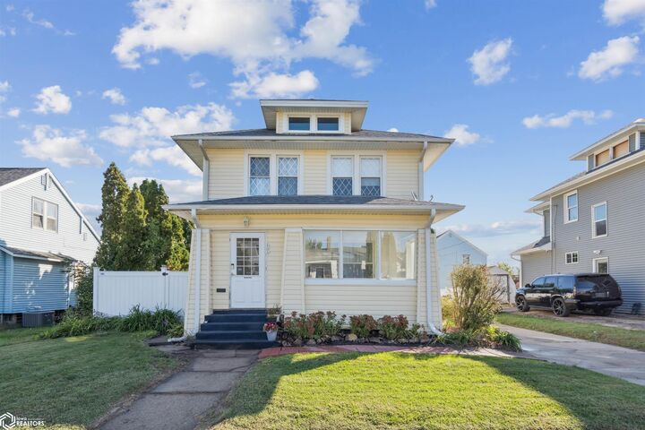 303 N 7th Street  Marshalltown IA 50158 photo