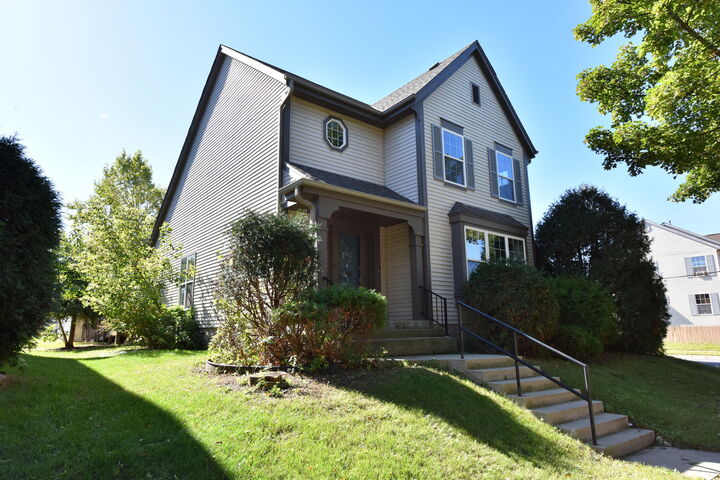 Property Photo: 2135 W Vine St WI 53205