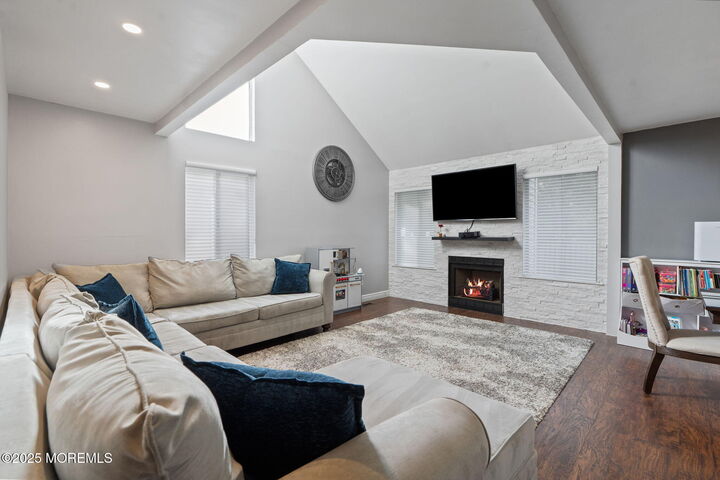 Property Photo:  33 Shelly Road  NJ 08857 
