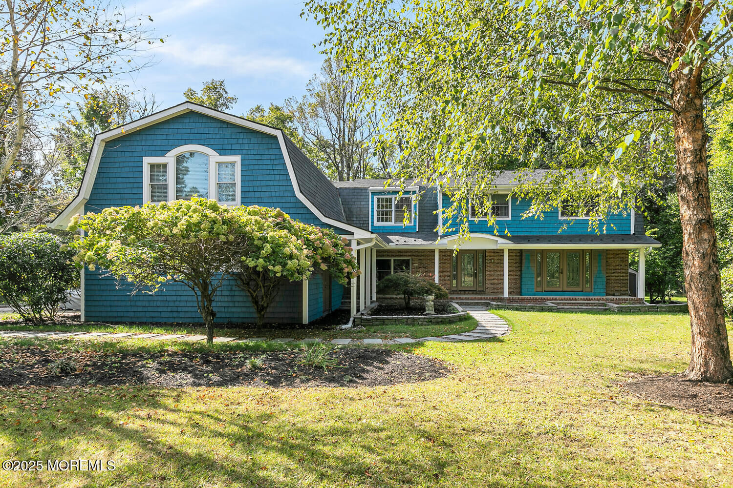 Property Photo:  6 Willow Road  NJ 07733 