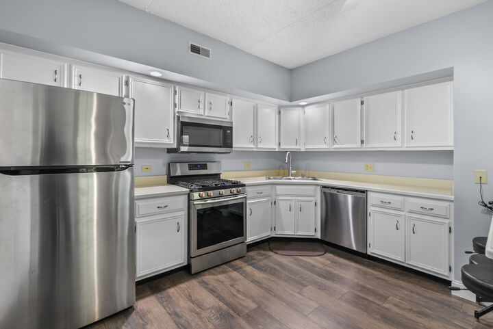 Property Photo: 1275 Mesa Drive 0 IL 60435