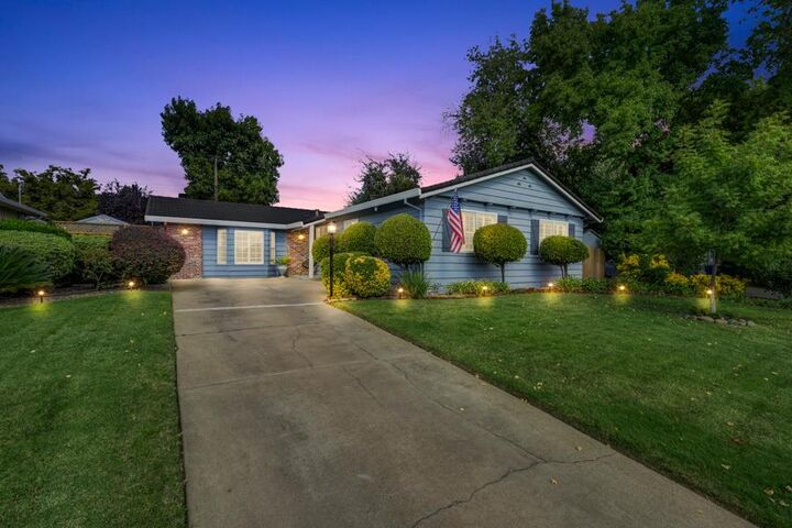 Property Photo: 5409 Fort Sutter Way CA 95841