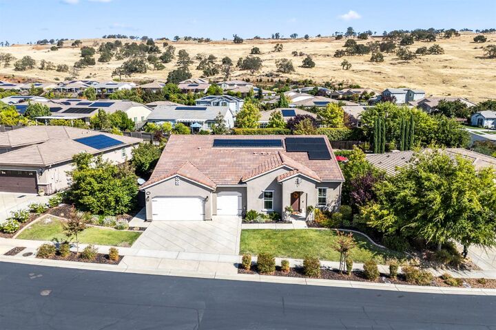 Property Photo: 1873 Brandywood Way CA 95762