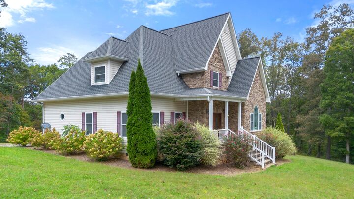 Property Photo:  4280 Mail Loop Rd  TN 37380 