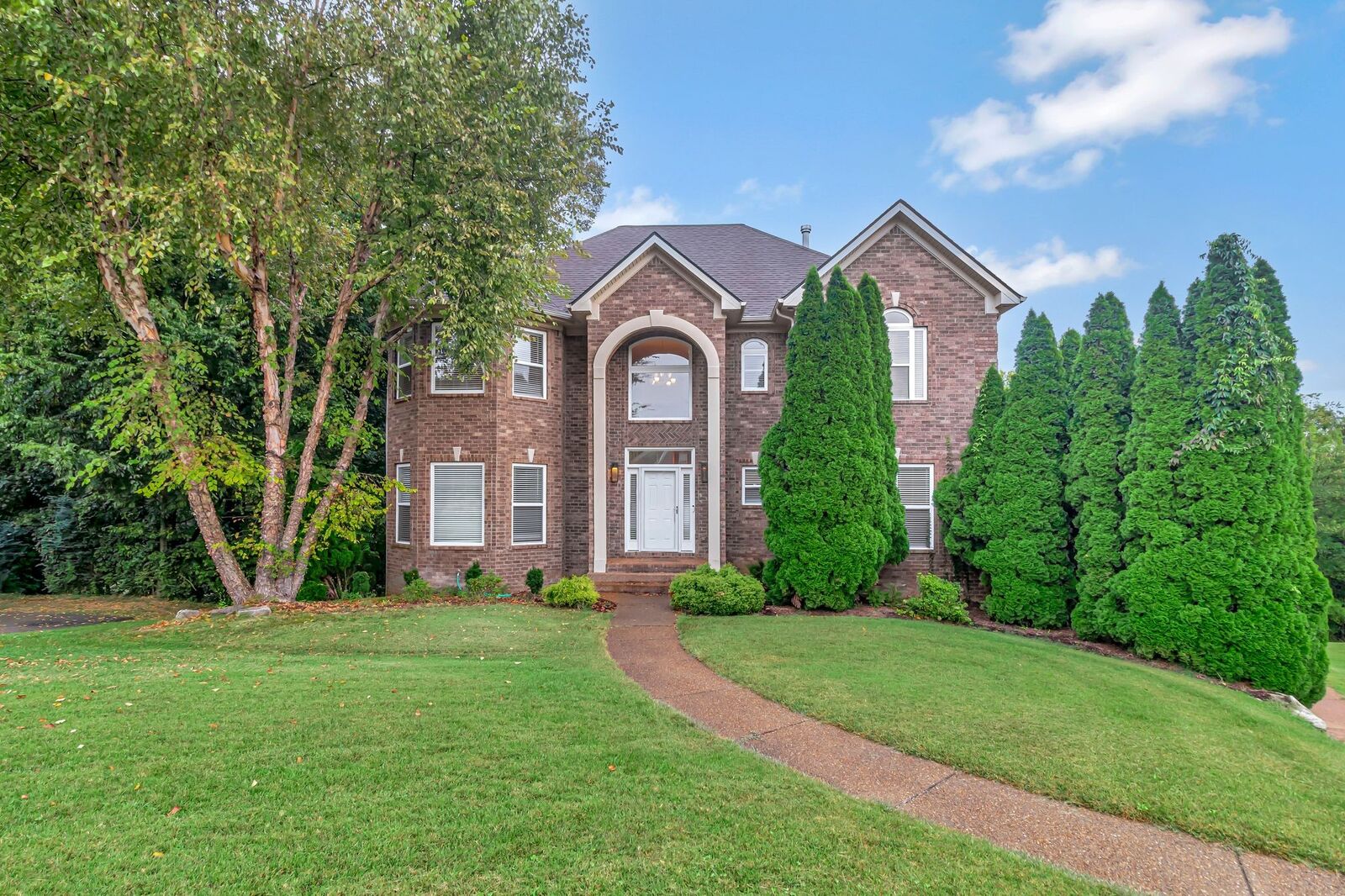 Property Photo:  121 Kearney Ct  TN 37135 