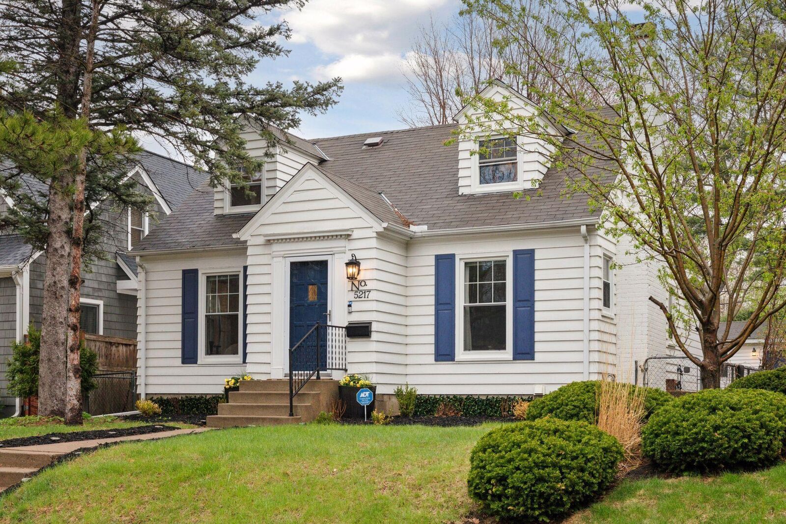 Property Photo:  5217 France Avenue S  MN 55410 