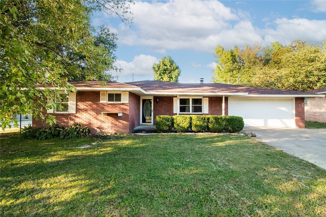 Property Photo:  3910 Clark Avenue  AR 72762