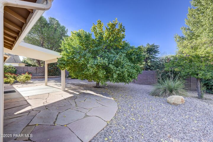 Property Photo: 7115 E Horizon Way AZ 86315