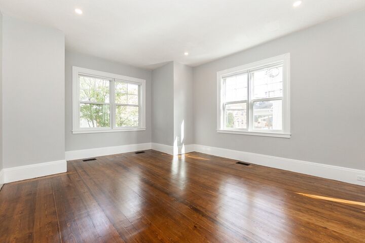 Property Photo:  55 Phillips St. 55  MA 02472 