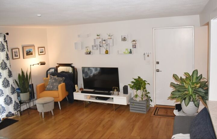 Property Photo: 50 Colonial Dr 5 MA 01810