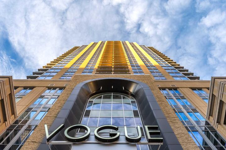 930 6 Avenue SW 2208  Calgary AB T2P 1J3 photo