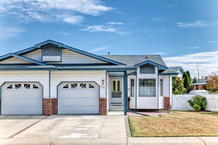29 Rowell Close  Red Deer AB T4P 3P4 photo