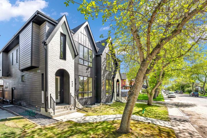 Photo de la propriété:  434 23 Avenue NW  AB T2M 1S4 
