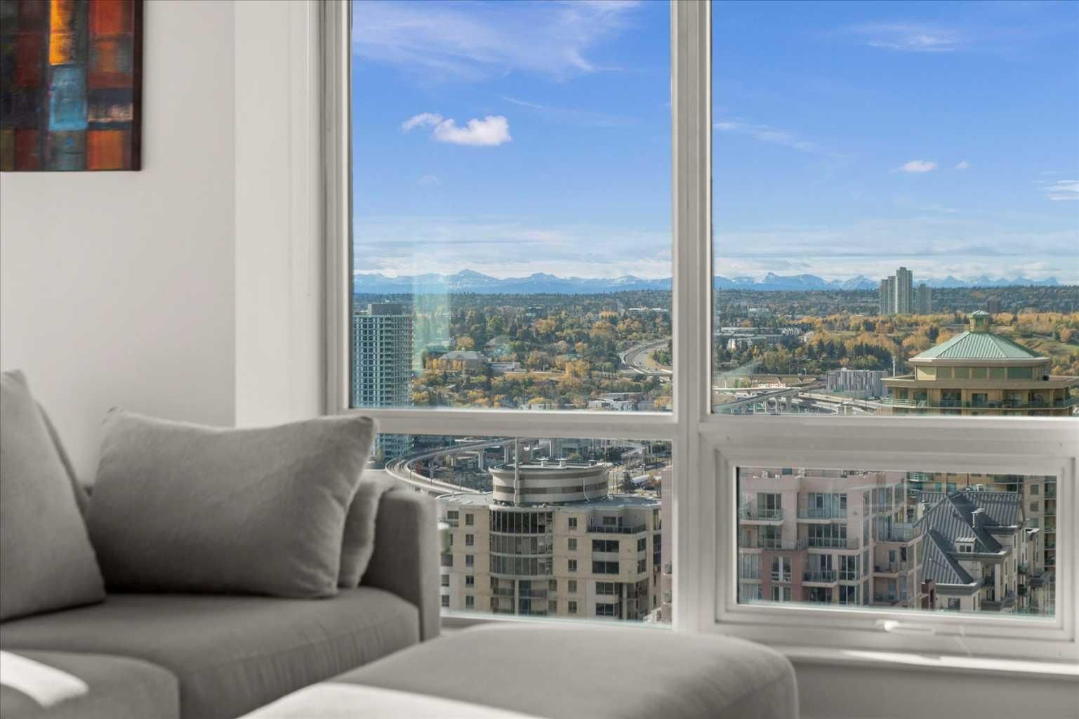 Property Photo: 930 6 Avenue SW 3101 AB T2P 1J5