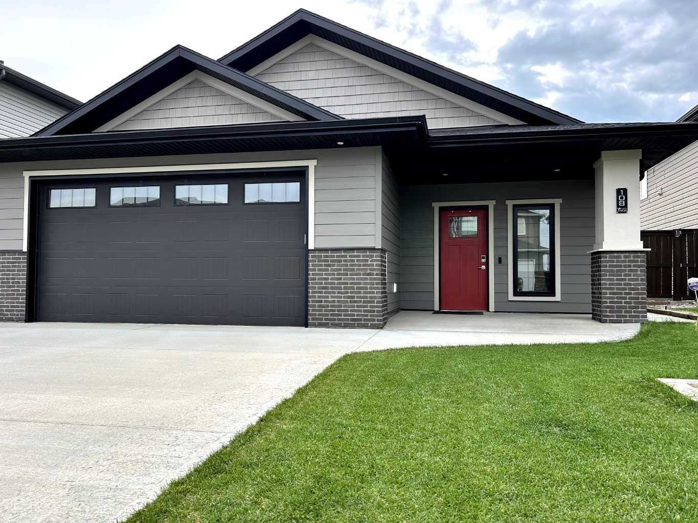 Property Photo: 108 Gateway Mews S AB T1K 5S2