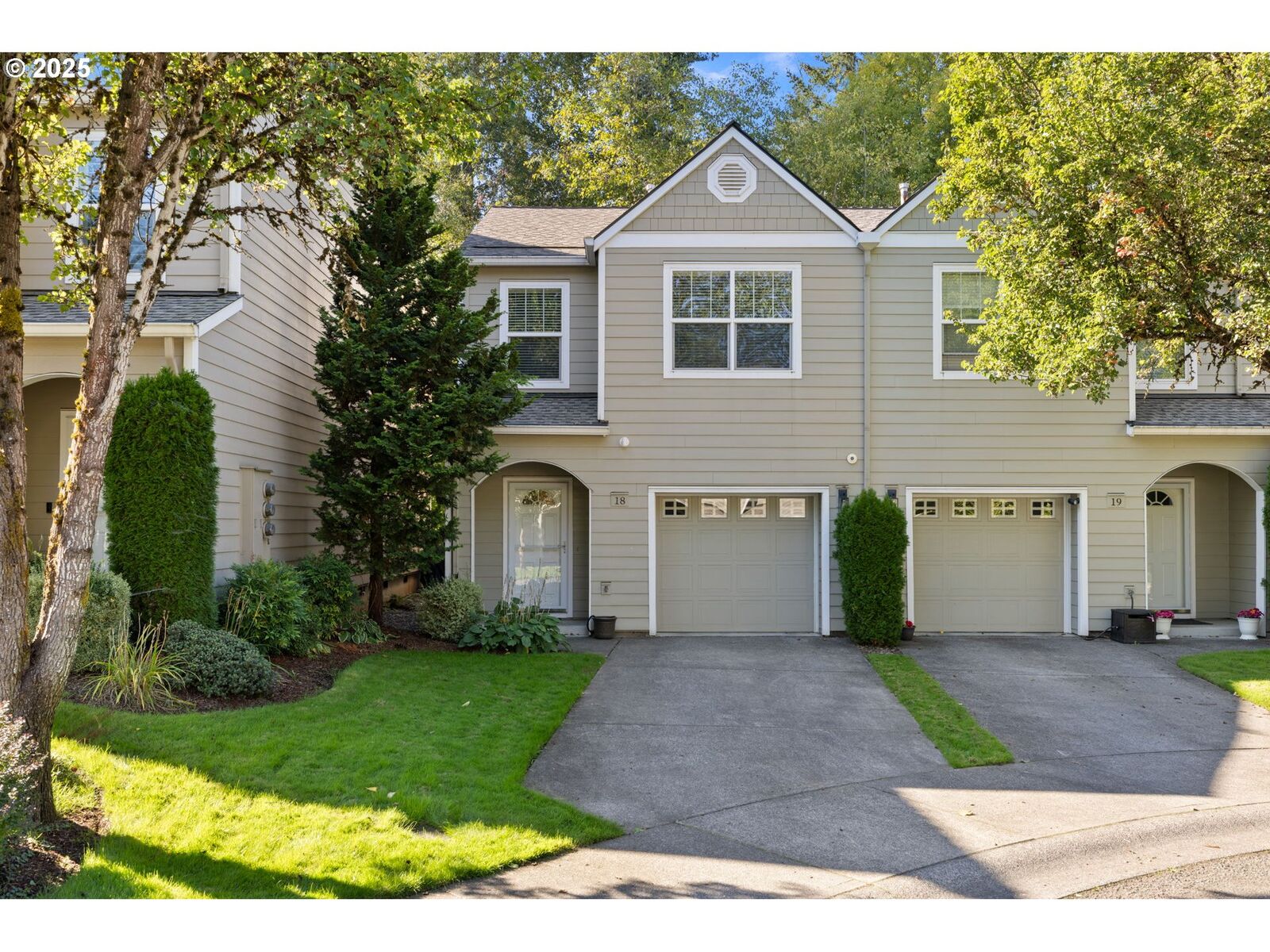 Property Photo: 10400 NE 82nd Ave 18 WA 98660