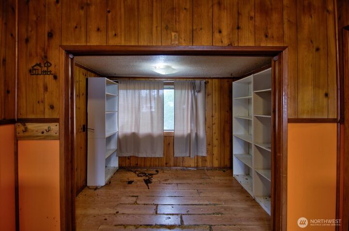 Property Photo: 208 W Roanoke WA 98531
