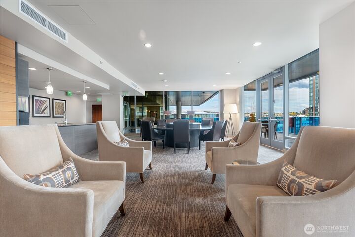 Property Photo:  737  Olive Way 2908  WA 98101 
