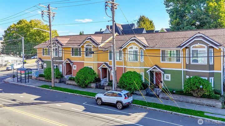 Property Photo: 906 6th Avenue B WA 98405
