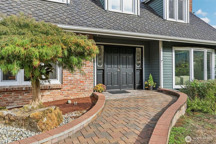 Property Photo: 14616 181st Place NE WA 98072