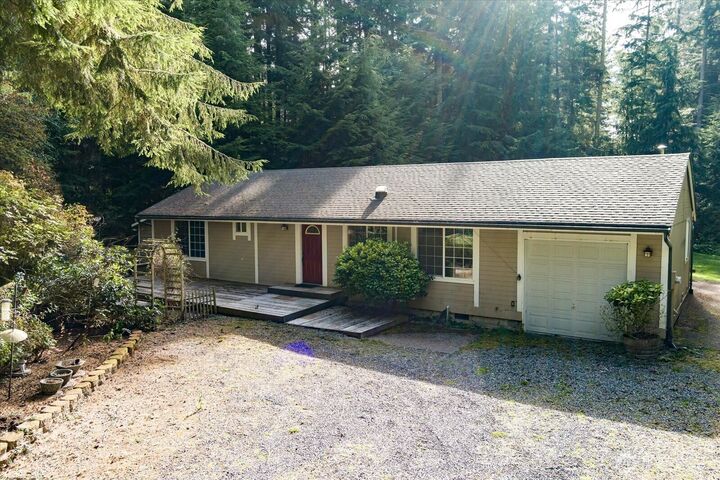 Property Photo:  3100  Sea Eagle Lane  WA 98253 