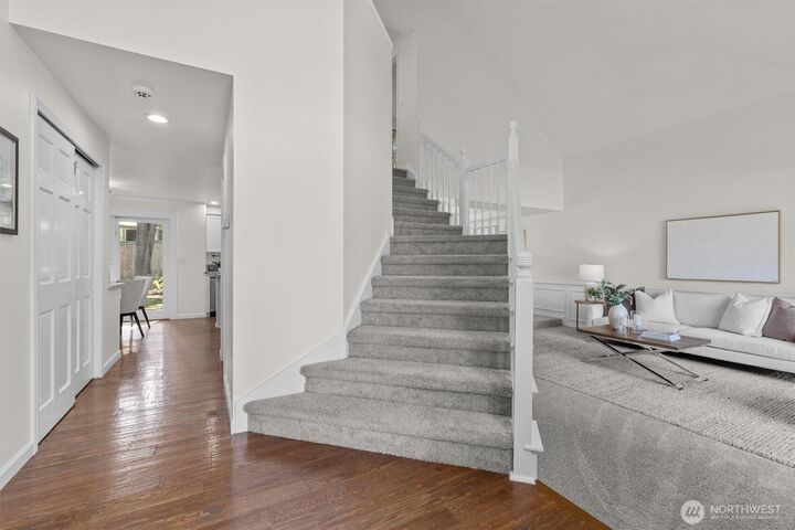 Property Photo: 23109 NE 18th Place WA 98074