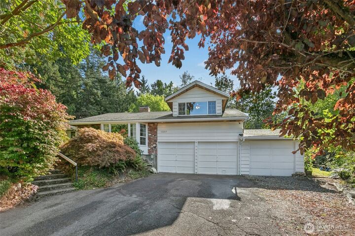 Property Photo: 12207 SE 12th Street WA 98005