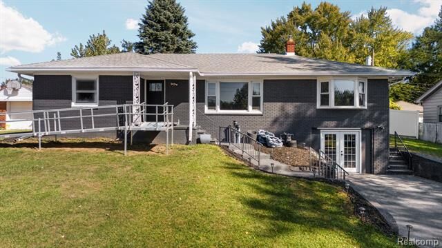 Property Photo: 26980 James Avenue MI 48134