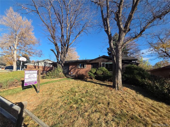 Property Photo: 1288 S Drexel Way CO 80232