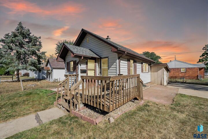 700 N Mable Ave  Sioux Falls SD 57103 photo