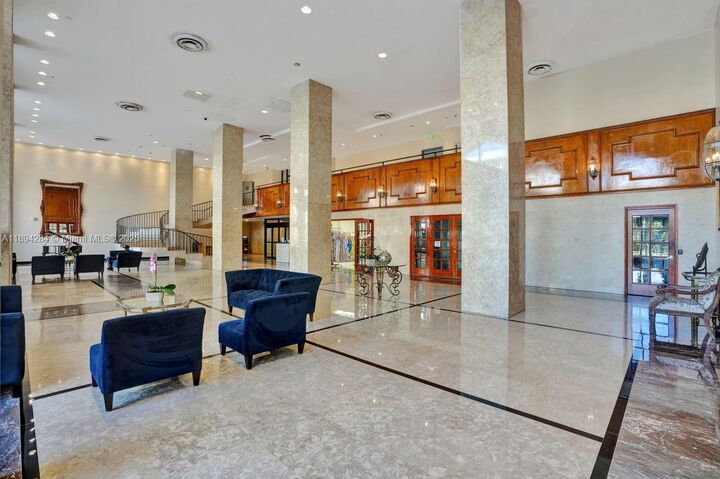 Property Photo: 5601 Collins Ave 504 FL 33140