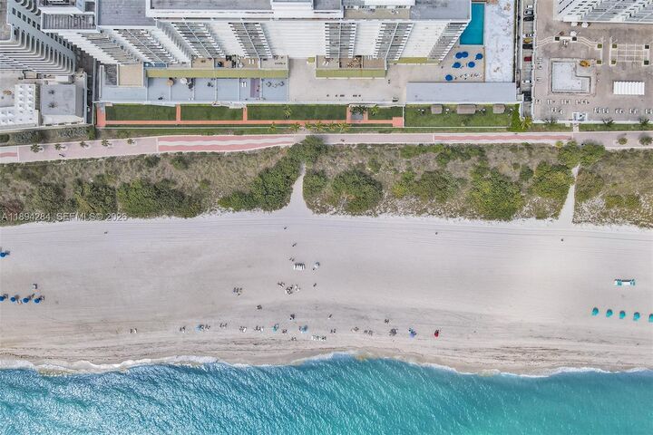 Property Photo: 5601 Collins Ave 504 FL 33140