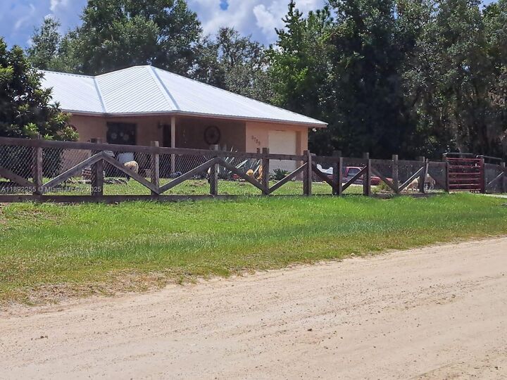 Property Photo:  6739 SW 168th Ter Rd  FL 34481 