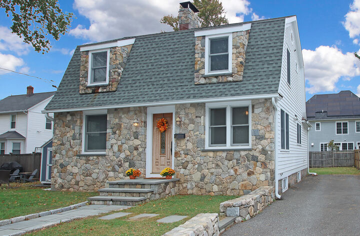 Property Photo: 27 Bradley Street CT 06824