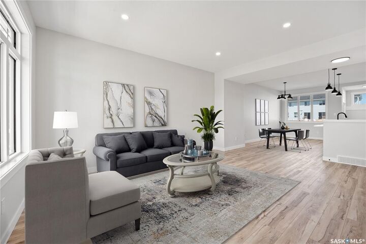 Photo de la propriété: 1745 West Market Street SK S4Y 0G2