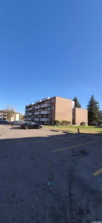 529 X Avenue S 101  Saskatoon SK S7M 4P8 photo