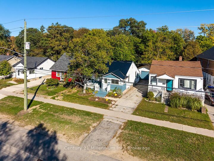 Photo de la propriété:  479 Hurontario Street  ON L9Y 2M7 