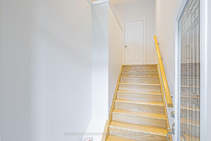 Photo de la propriété: 319 Delray Drive ON L6E 0P9