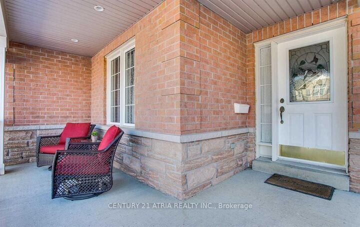 Property Photo: 1454 Clearbrook Drive Main ON L1K 2N7