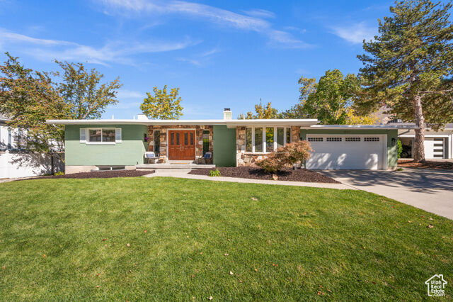 Property Photo:  8597 S Mount Majestic Rd E  UT 84093 