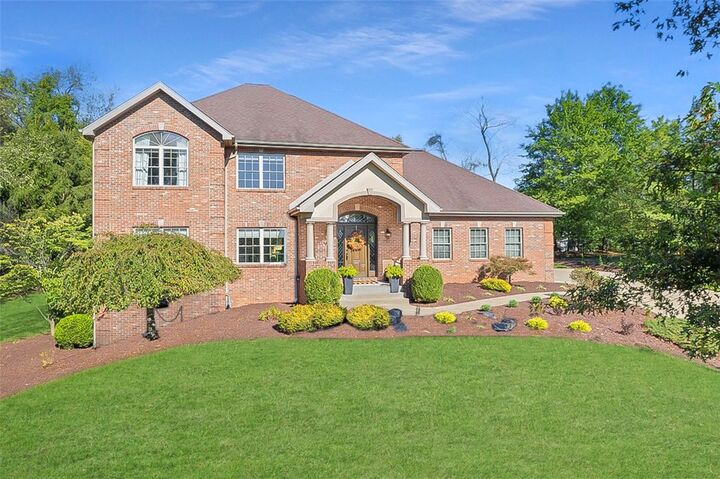 130 Hardwood Dr  Peters Twp PA 15367 photo